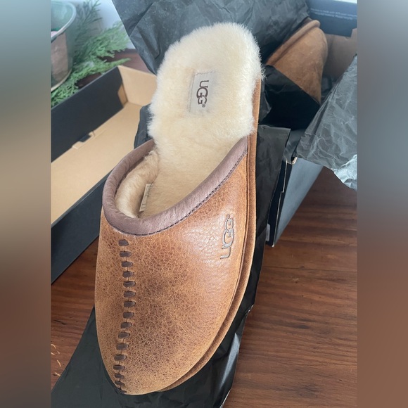 NWT Men’s Ugg Scuff Slippers - Picture 8 of 13